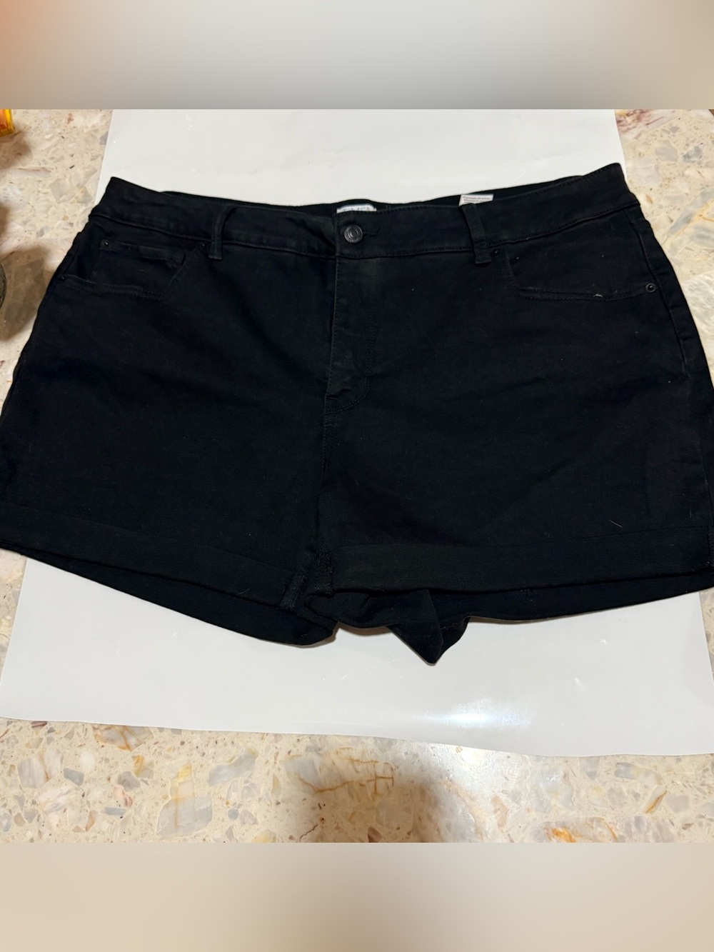 Time and Tru Women’s Black Denim Size 18 Shorts